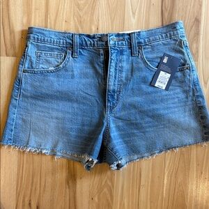 Universal Thread High Rise 90s cut off shorts!  Denim Women's Shorts
